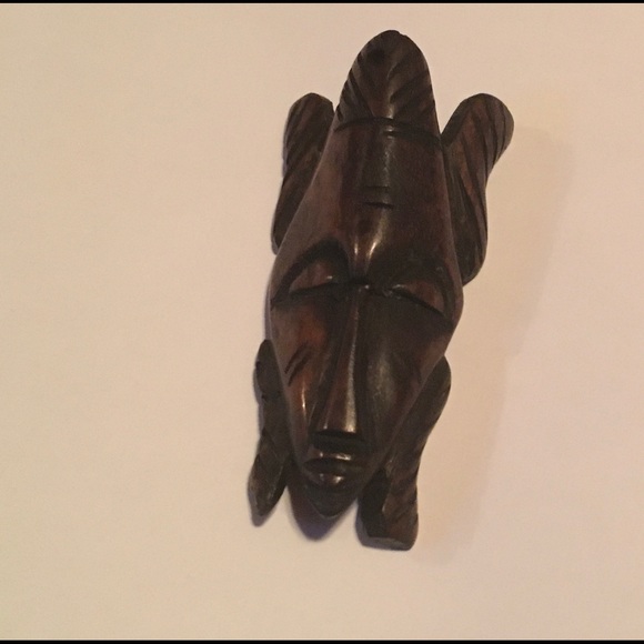 Kenyan Mask pendant necklace - Picture 1 of 1